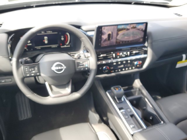 New 2026 Nissan Pathfinder SL FWD image 9