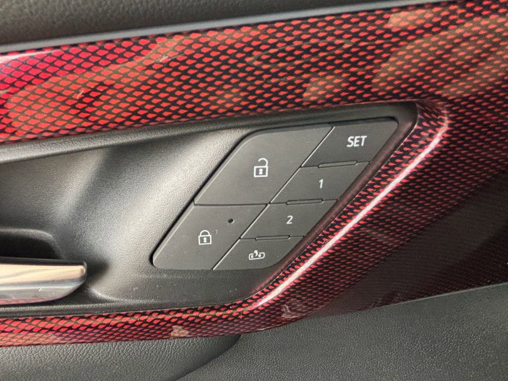 Used 2024 Chevrolet Traverse RS image 27