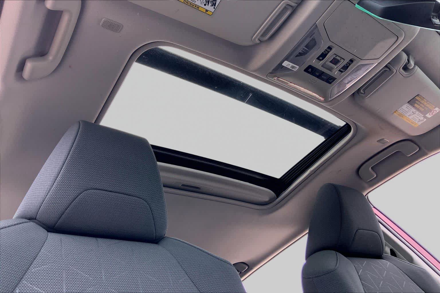 Used 2023 Toyota RAV4 XLE w/ Convenience Package FWD image 14
