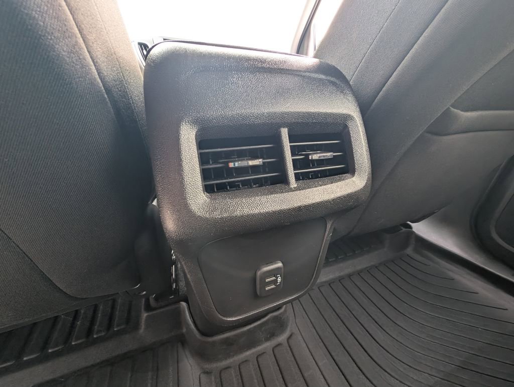 Used 2024 Chevrolet Equinox LS w/ LS Convenience Package image 35