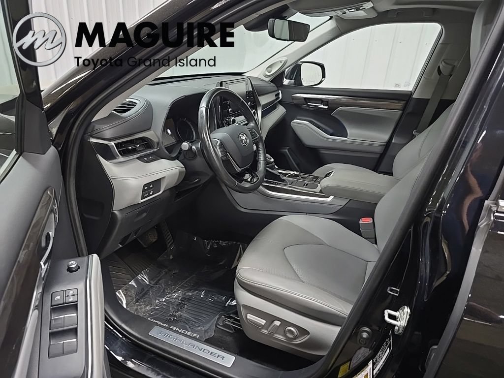 Used 2020 Toyota Highlander Limited AWD/4WD image 33