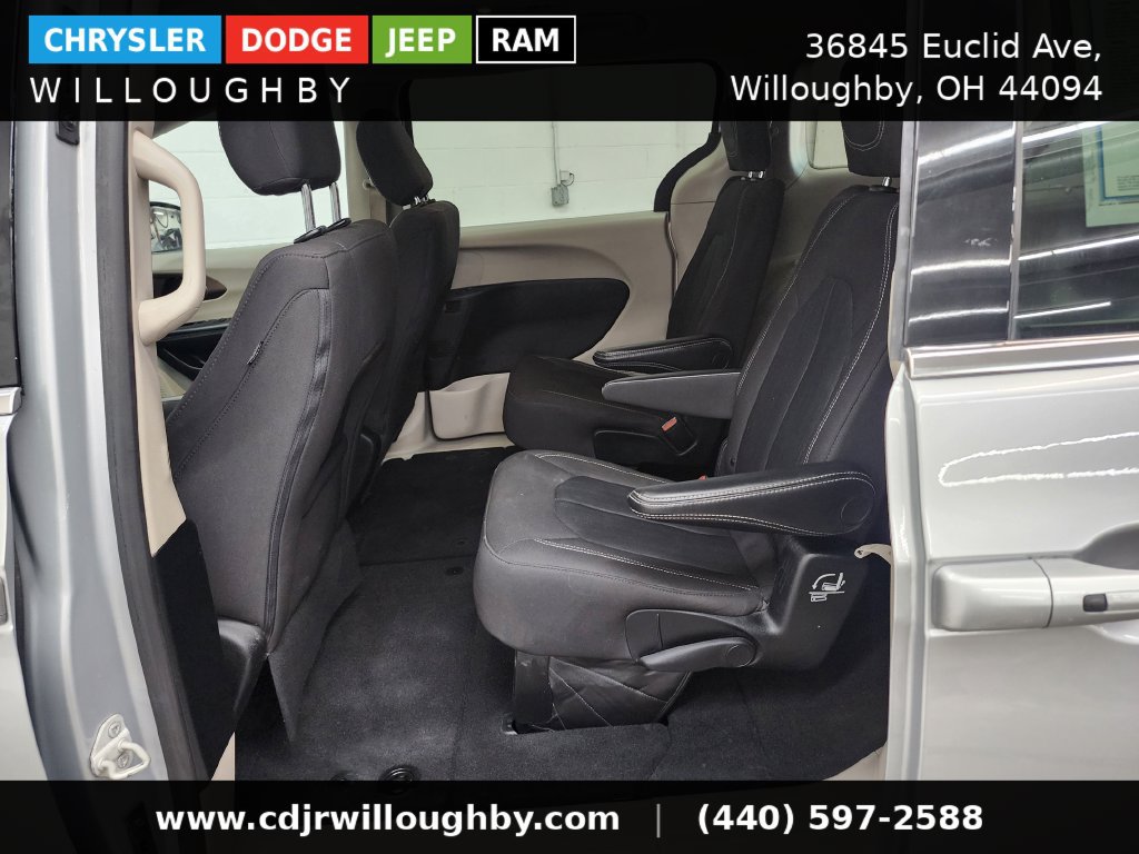 Used 2023 Chrysler Voyager LX FWD image 25