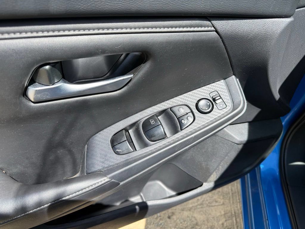 Used 2025 Nissan Sentra SV FWD image 20
