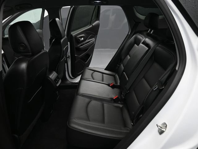 Used 2024 GMC Terrain SLT image 12