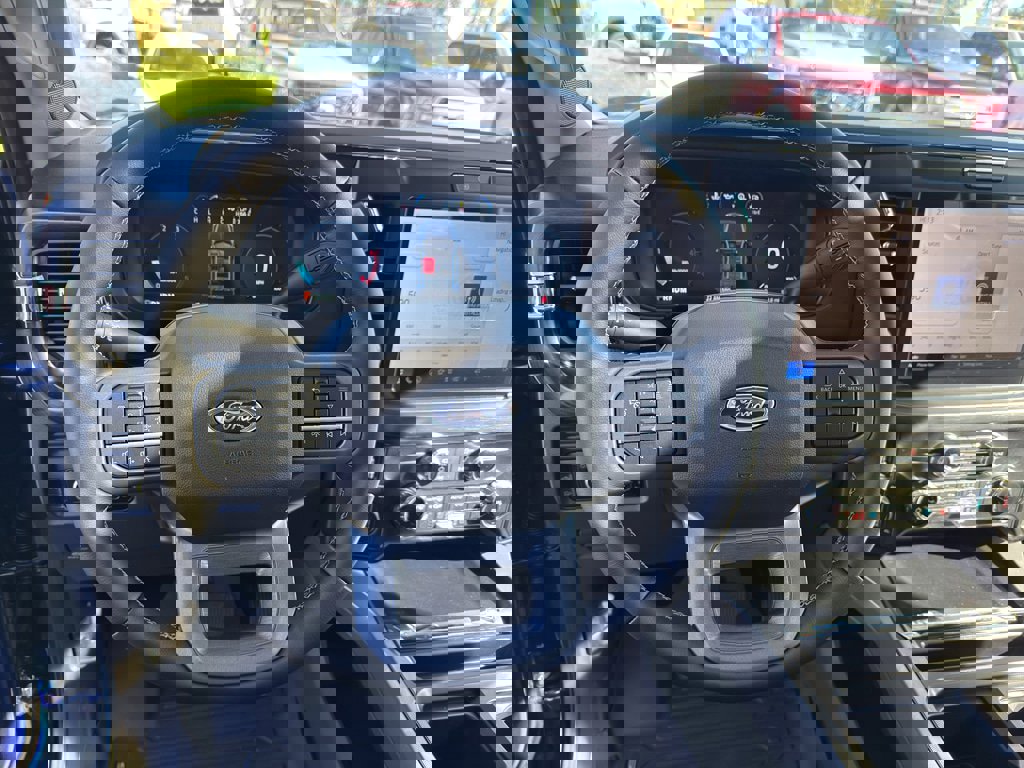 New 2026 Ford F350 Lariat w/ Black Appearance Package image 18