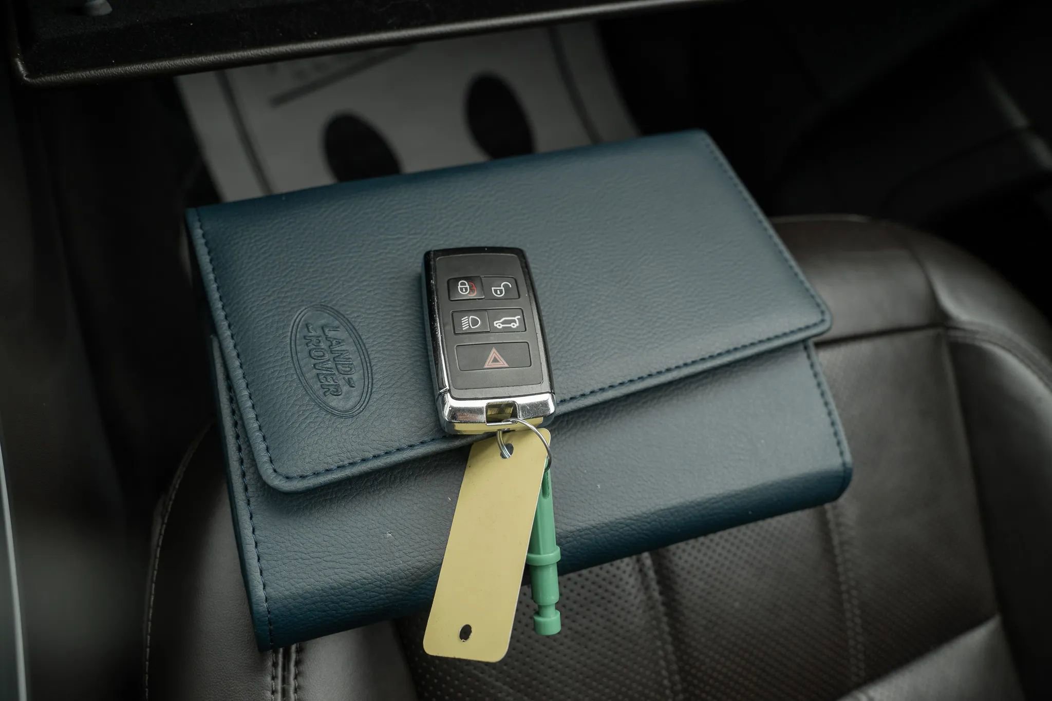 Used 2020 Land Rover Range Rover Sport HSE image 26