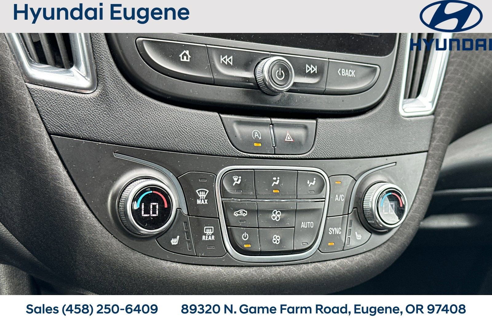 Used 2020 Chevrolet Malibu LT image 24