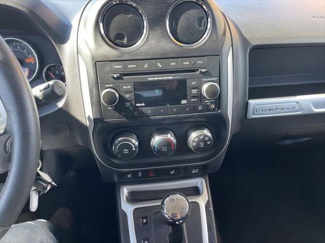 Certified 2016 Jeep Compass Latitude AWD/4WD image 18