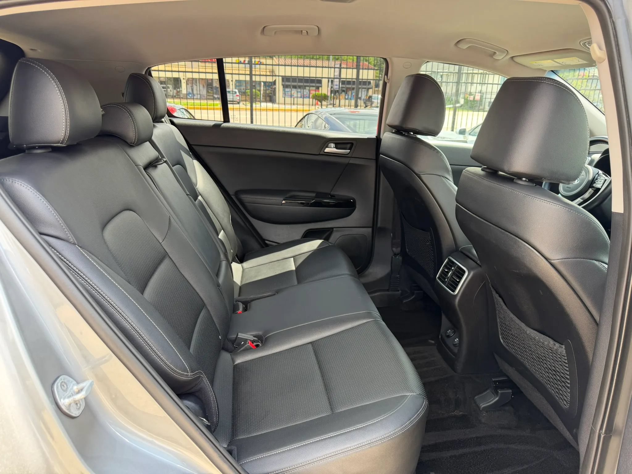 Used 2020 Kia Sportage EX FWD image 26