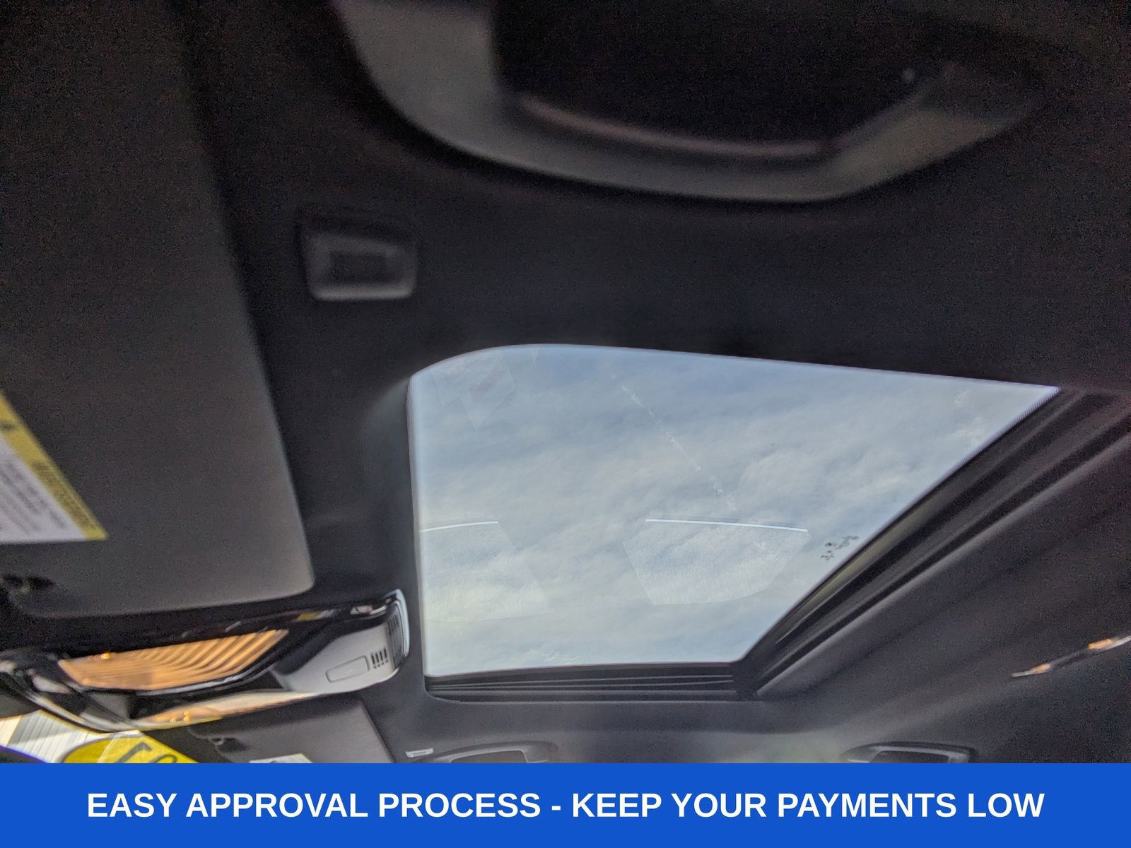 Used 2021 BMW 330e w/ Convenience Package image 25