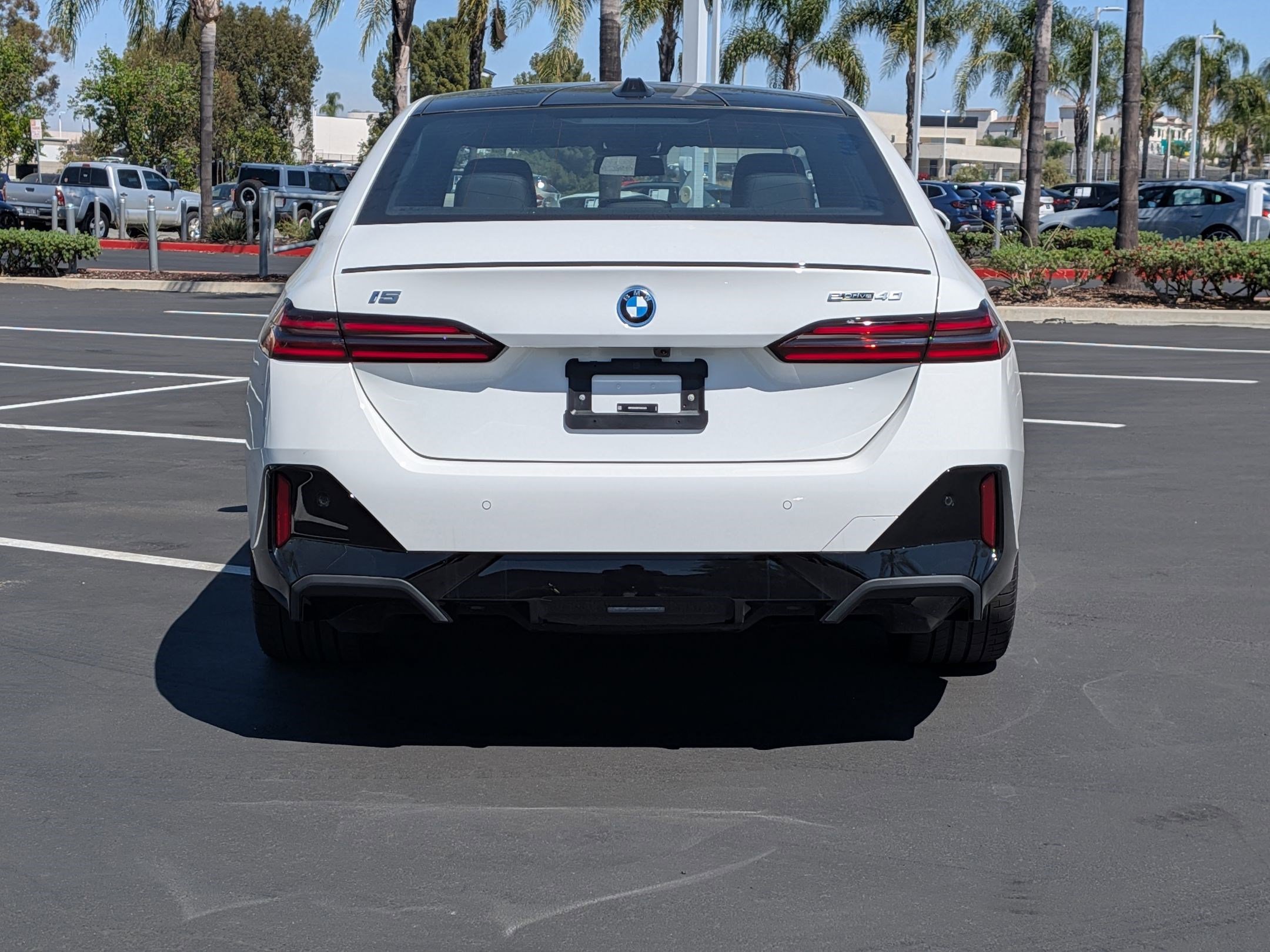 Used 2026 BMW i5 eDrive40 w/ M Sport Package image 9