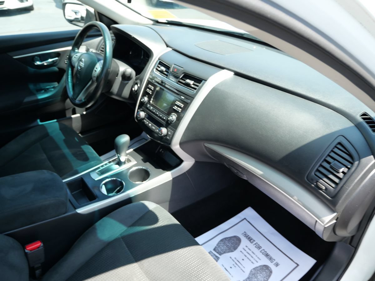 Used 2015 Nissan Altima 2.5 SV FWD image 30