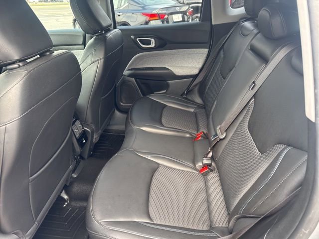 Used 2022 Jeep Compass Latitude w/ Convenience Group AWD/4WD image 19
