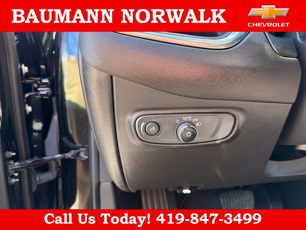 Used 2023 Chevrolet Equinox LT FWD image 20