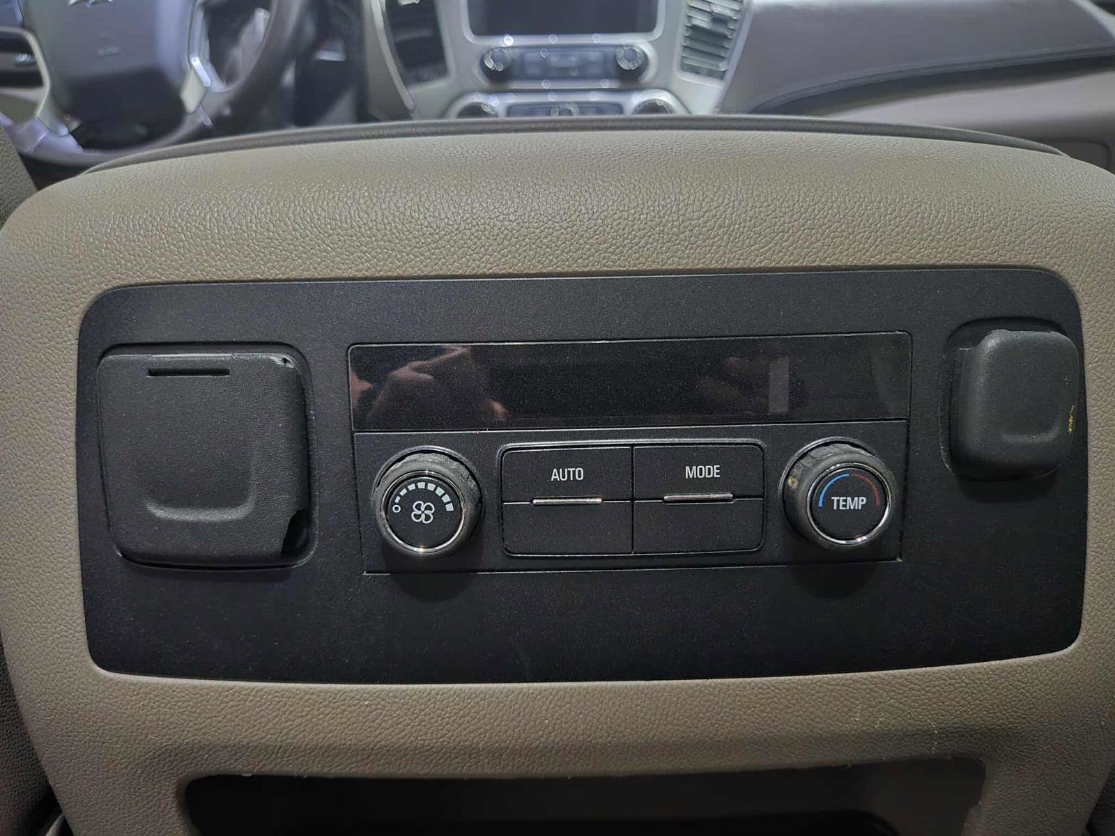 Used 2018 Chevrolet Tahoe LT image 27