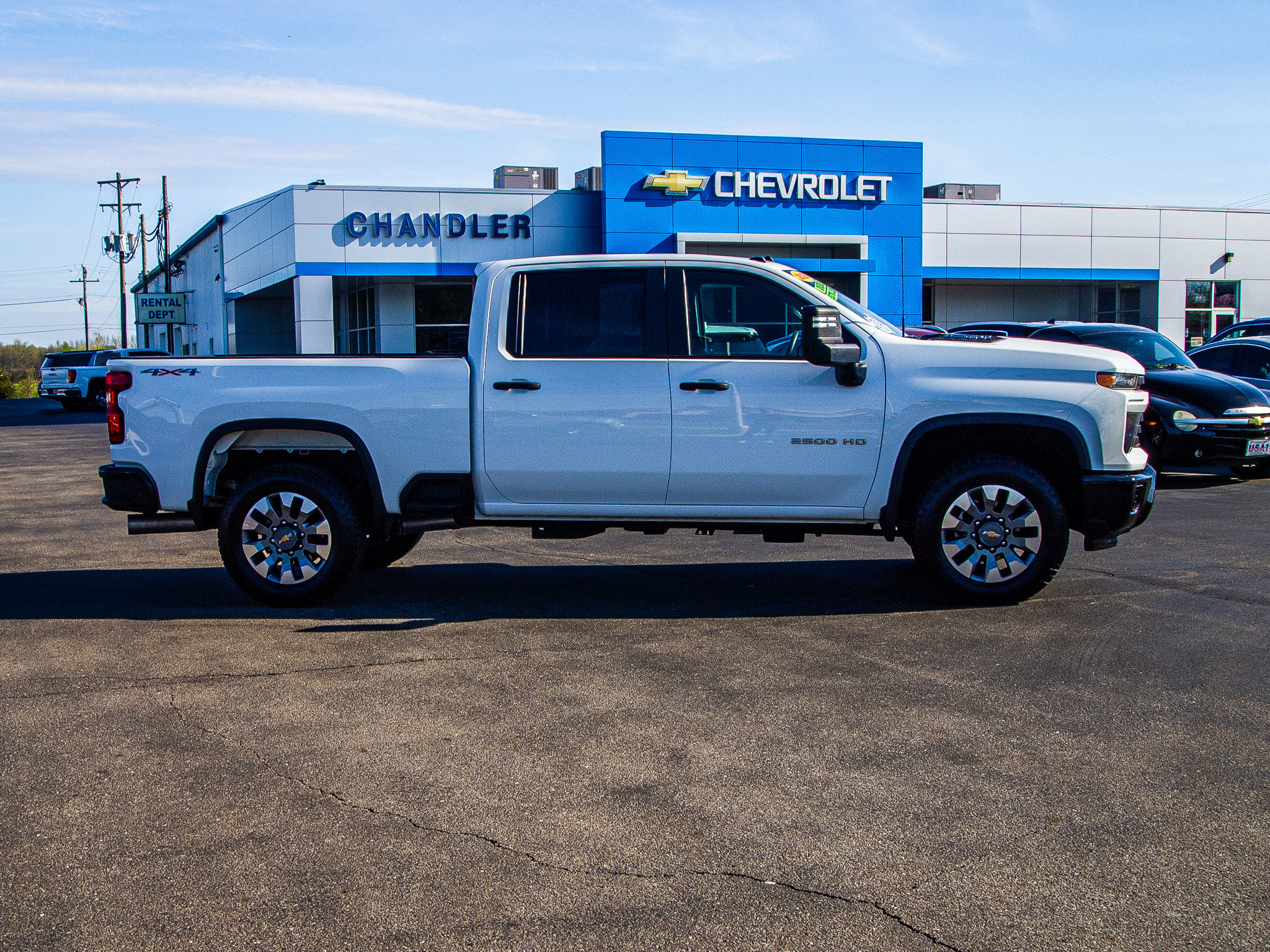 Used 2025 Chevrolet Silverado 2500 Custom w/ Custom Value Package AWD/4WD image 8