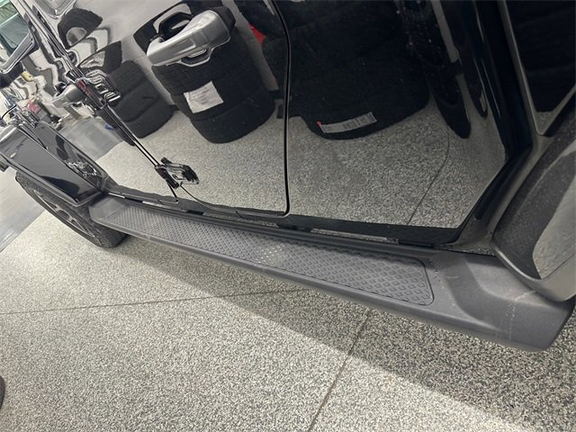 Used 2021 Jeep Gladiator Overland w/ Popular Equipment Package image 17