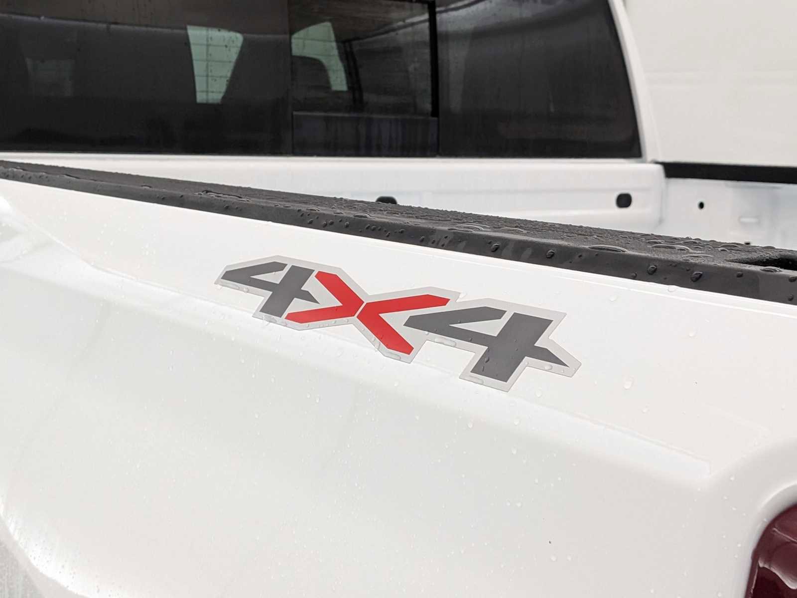 New 2026 Chevrolet Silverado 1500 LT w/ All Star Edition Plus image 13