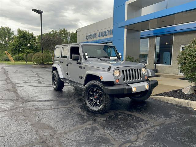 Used 2015 Jeep Wrangler Unlimited Sahara w/ Connectivity Group AWD/4WD image 1