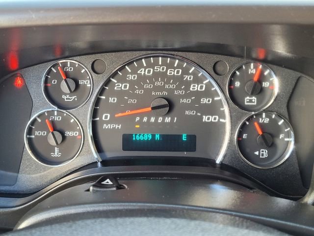 Used 2025 Chevrolet Express 3500 LT w/ LT Preferred Equipment Group image 23