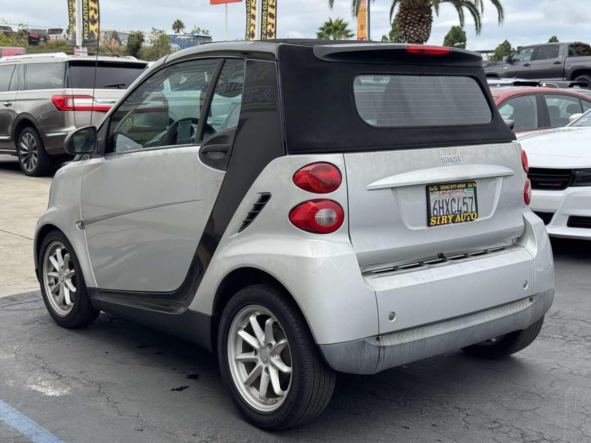 Used 2009 smart fortwo passion RWD image 8
