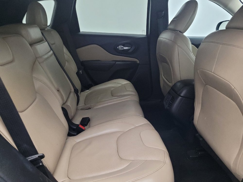Used 2016 Jeep Cherokee Limited w/ Luxury Group image 19