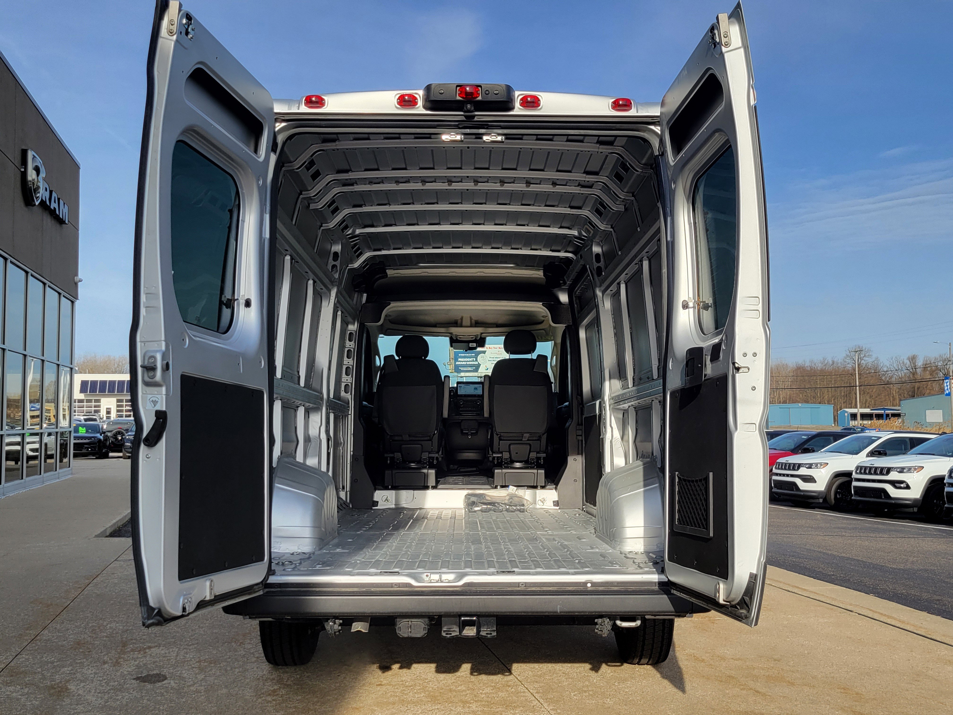 Used 2023 RAM ProMaster 3500 w/ Premium Convenience Group (B) FWD image 18