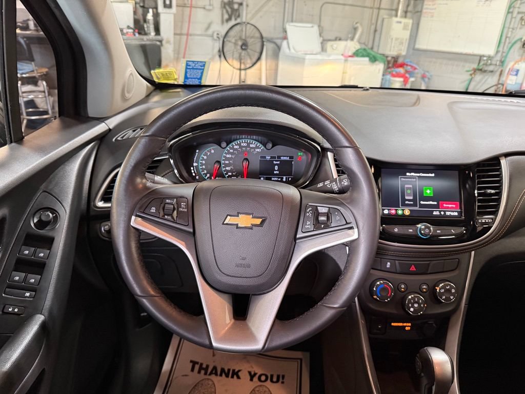 Used 2022 Chevrolet Trax LT w/ LT Convenience Package AWD/4WD image 7