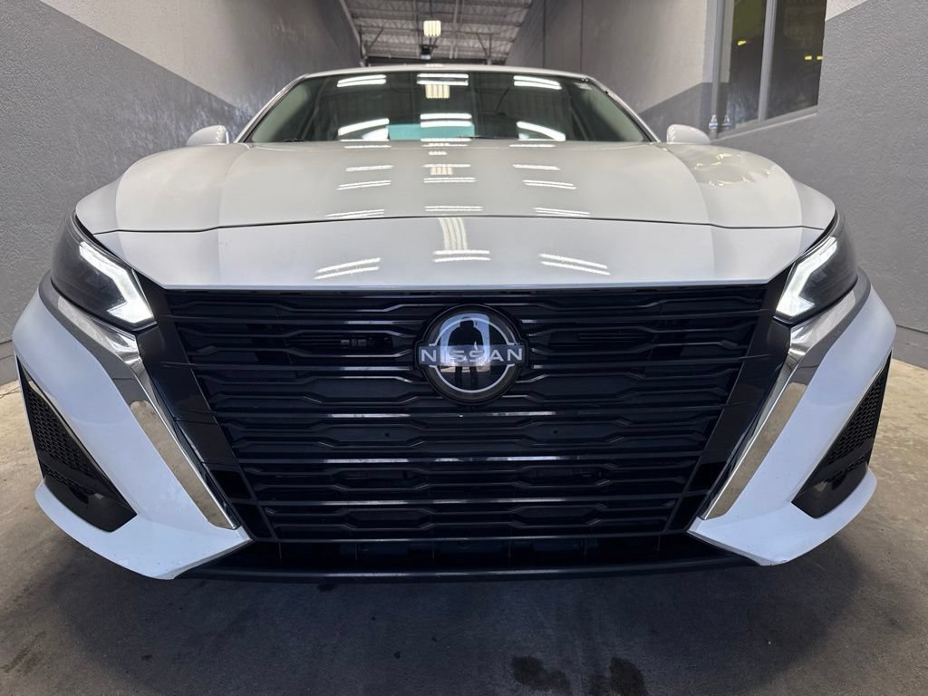Used 2023 Nissan Altima 2.5 S FWD image 4