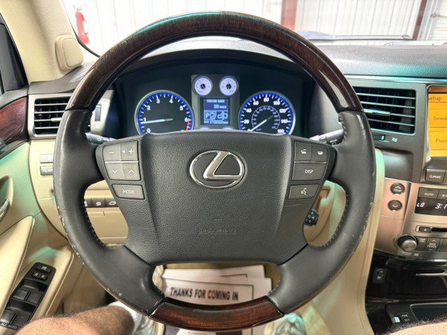 Used 2011 Lexus LX 570 4WD w/ Luxury Pkg image 19