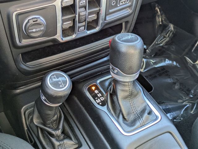 Used 2022 Jeep Gladiator Sport image 26