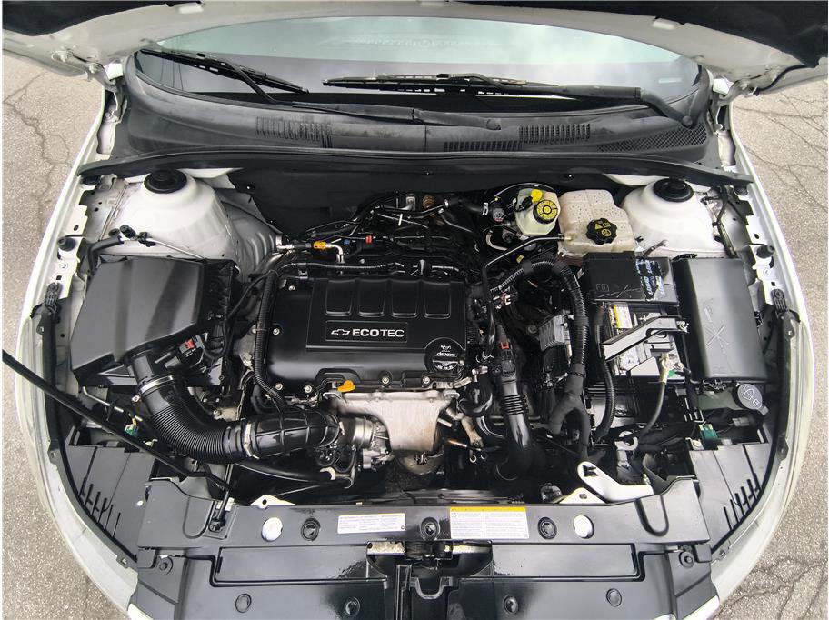 Used 2015 Chevrolet Cruze LT FWD image 19