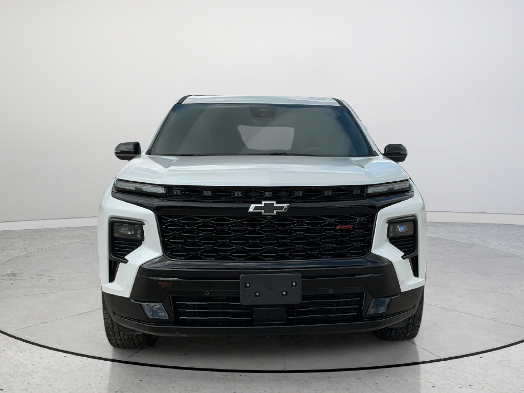 Used 2025 Chevrolet Traverse RS AWD/4WD image 2