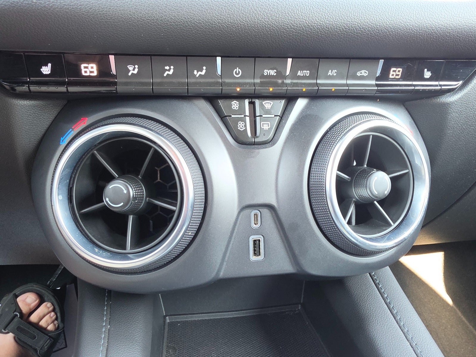 Used 2022 Chevrolet Blazer LT AWD/4WD image 43