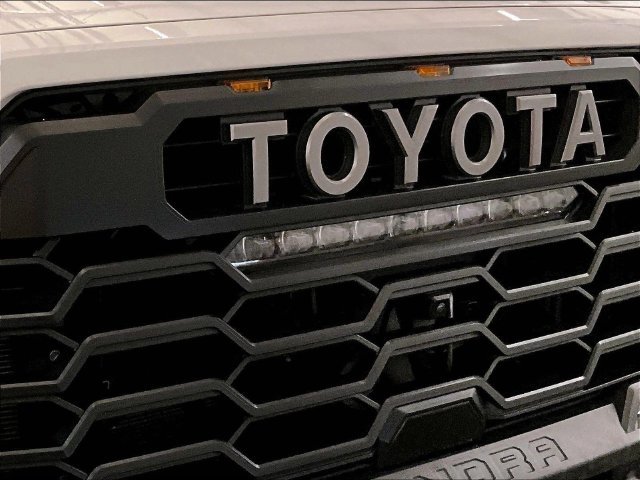Used 2025 Toyota Tundra TRD Pro w/ Tow Tech Package AWD/4WD image 29