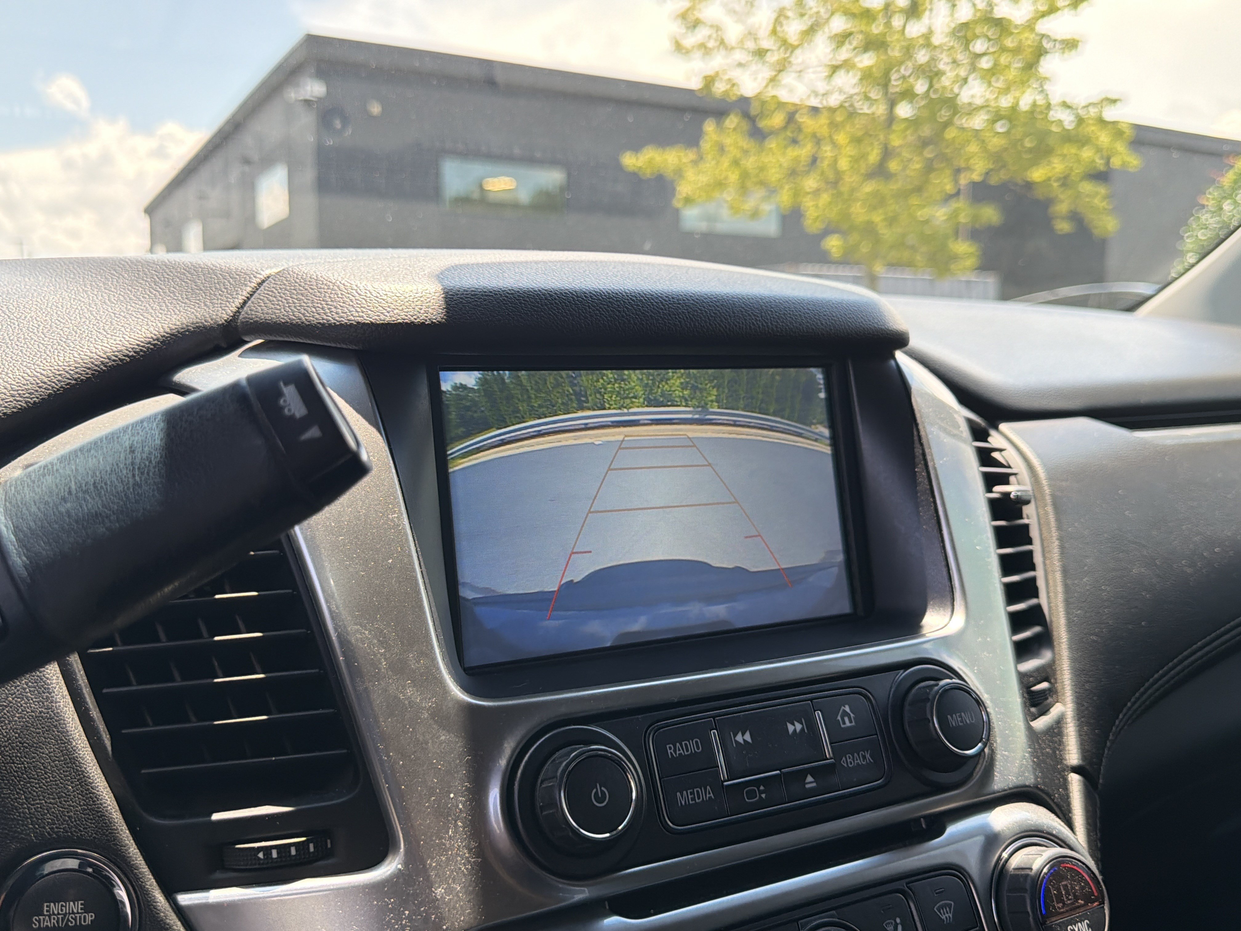 Used 2019 Chevrolet Suburban Premier AWD/4WD image 21