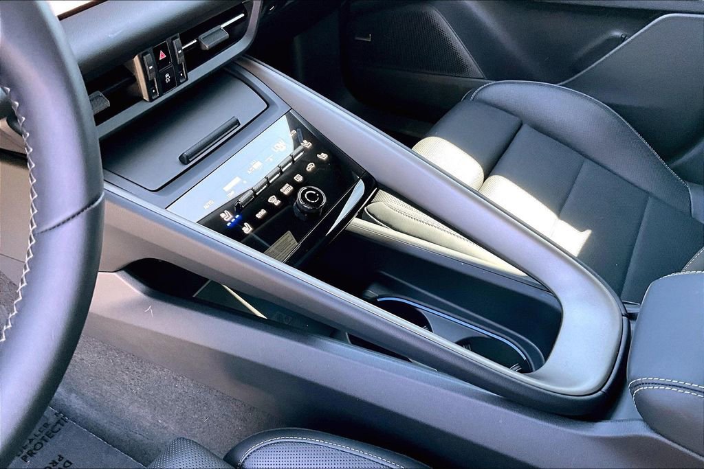 Used 2025 Porsche Macan Turbo Electric image 16