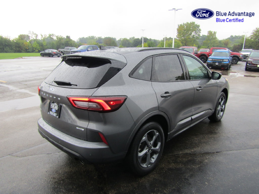 Certified 2024 Ford Escape ST-Line w/ Tech Pack #1 AWD/4WD image 7