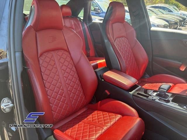 Used 2023 Audi S4 Prestige image 12
