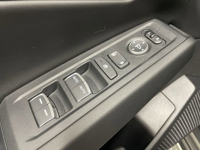 Used 2025 Honda Accord SE image 13