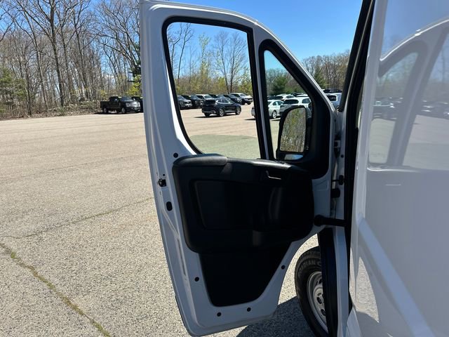 Used 2025 RAM ProMaster 2500 w/ U-Haul Equipment Group FWD image 22