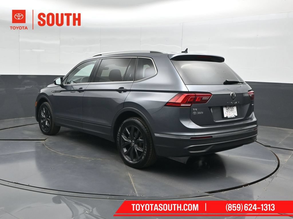 Used 2024 Volkswagen Tiguan SE AWD/4WD image 8