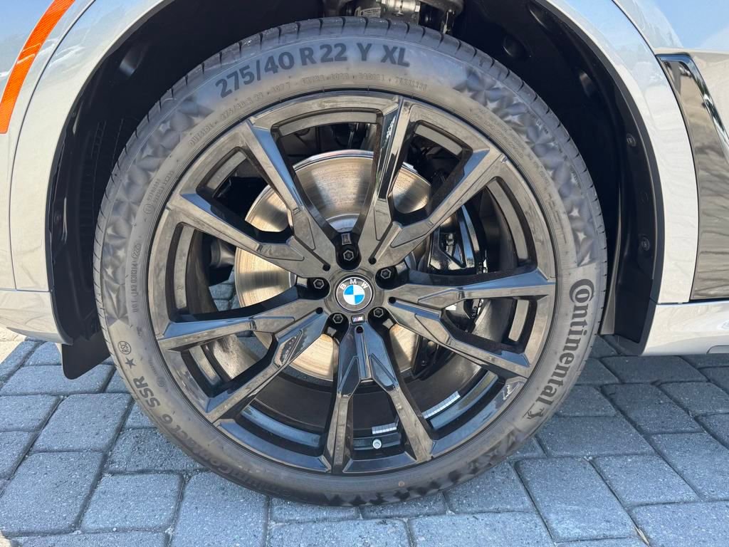 New 2026 BMW X7 xDrive40i w/ M Sport Package image 13