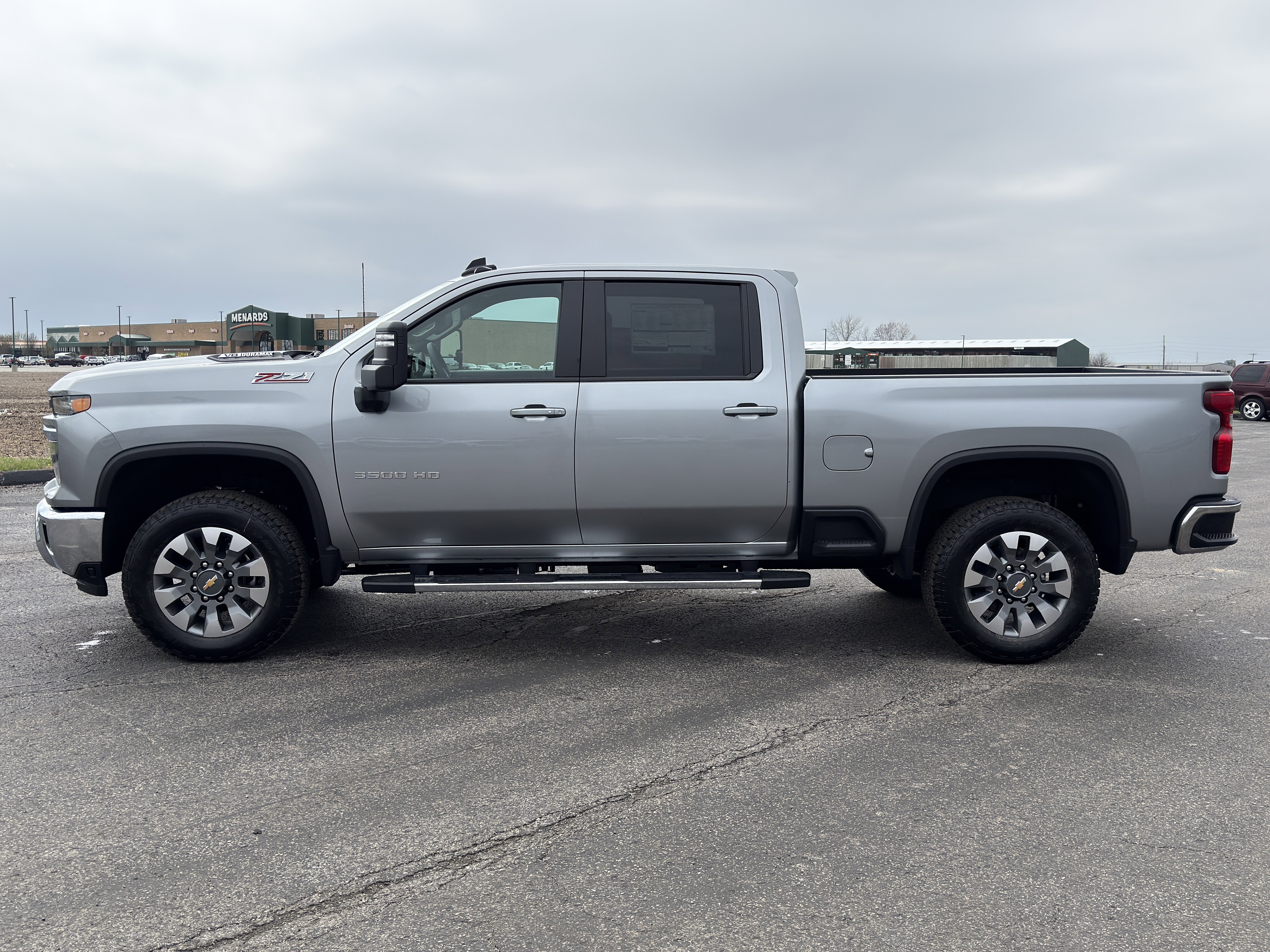 New 2026 Chevrolet Silverado 3500 LT image 8