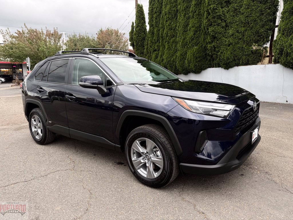 Certified 2025 Toyota RAV4 XLE w/ Convenience Package AWD/4WD image 1