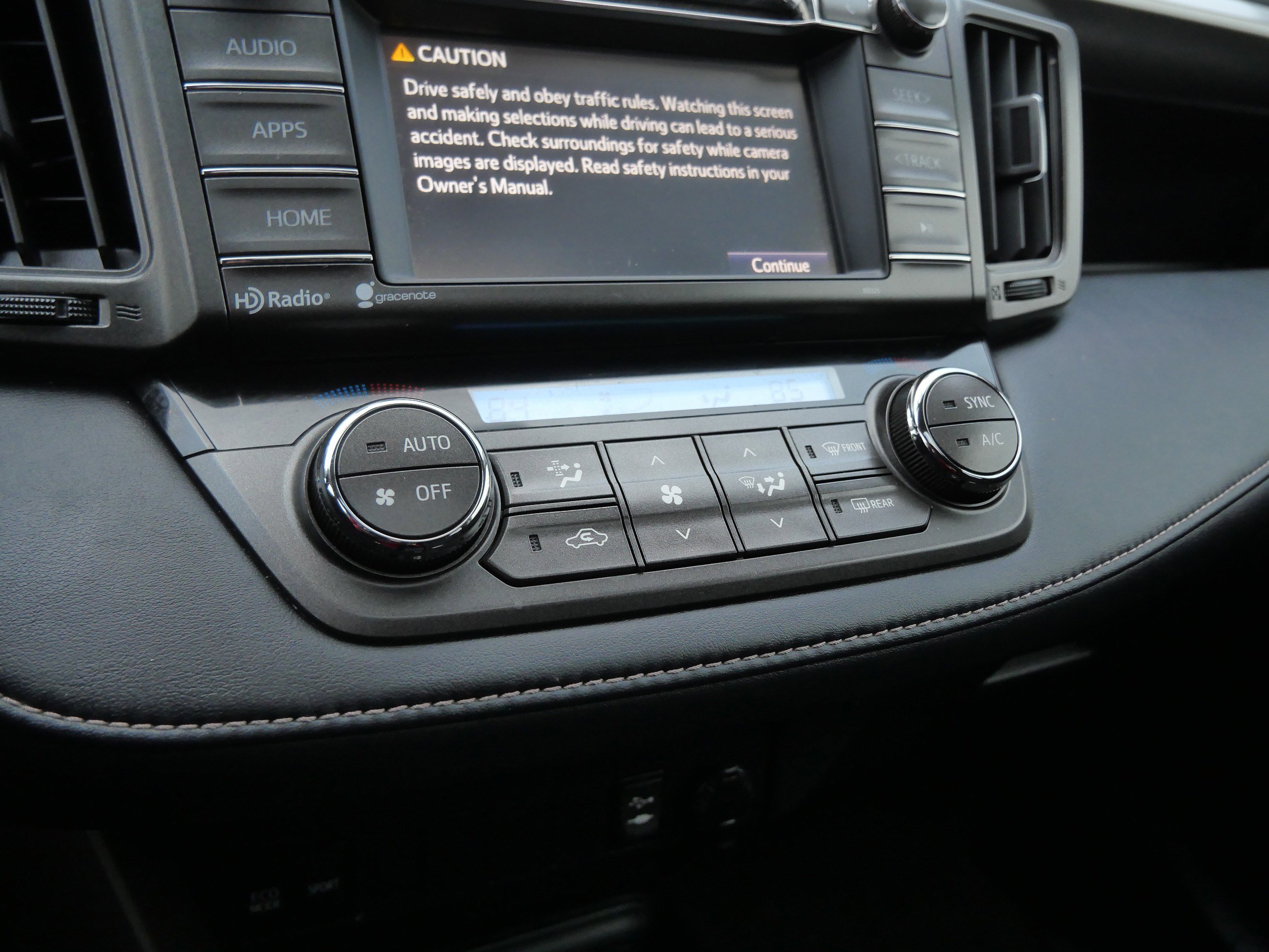 Used 2015 Toyota RAV4 XLE image 23