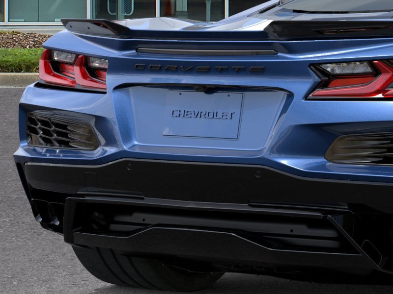 New 2027 Chevrolet Corvette Grand Sport w/ Z52 Sport Performance Package RWD image 16