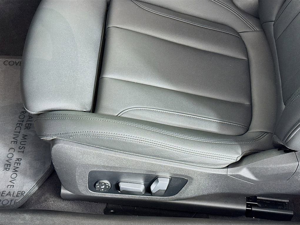 Used 2021 BMW 430i Convertible w/ Premium Package image 23