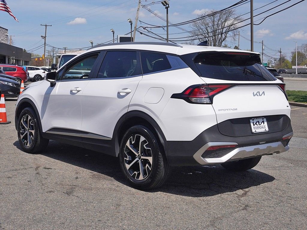 Used 2023 Kia Sportage EX image 8