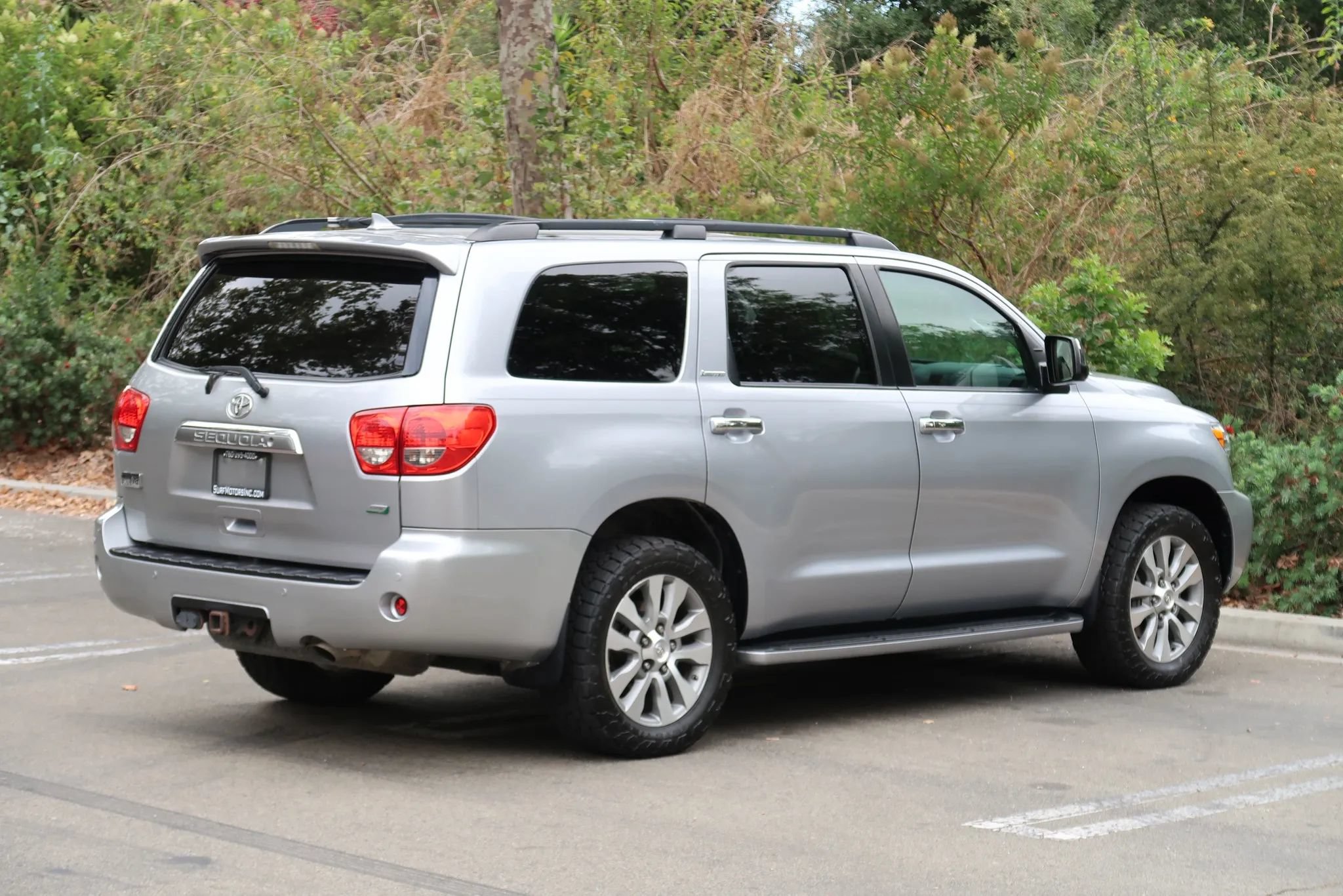 Used 2017 Toyota Sequoia Limited w/ Safety & Convenience Package AWD/4WD image 12